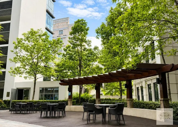 Stylish Retreat Near Naia Terminal 3 *