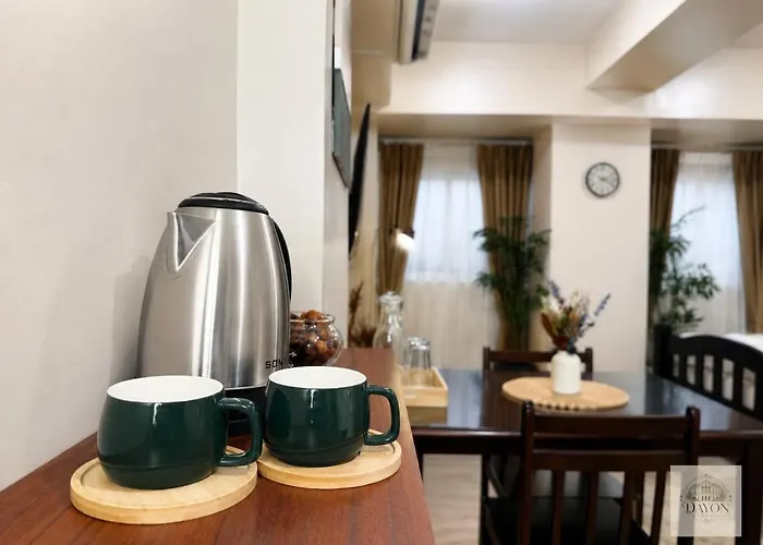 Stylish Retreat Near Naia Terminal 3