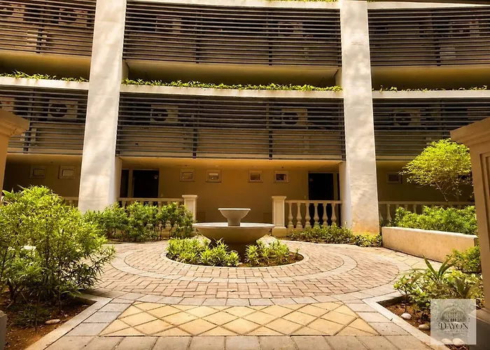 Stylish Retreat Near Naia Terminal 3 Apartamento